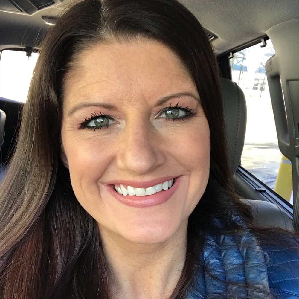 Meet your Posher, Adrienne